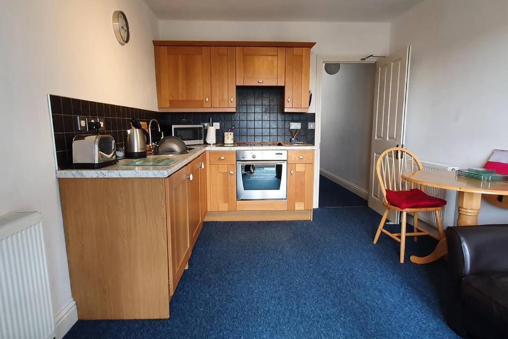 Stylish, Comfortable Apartment With Balcony Plymouth Zewnętrze zdjęcie
